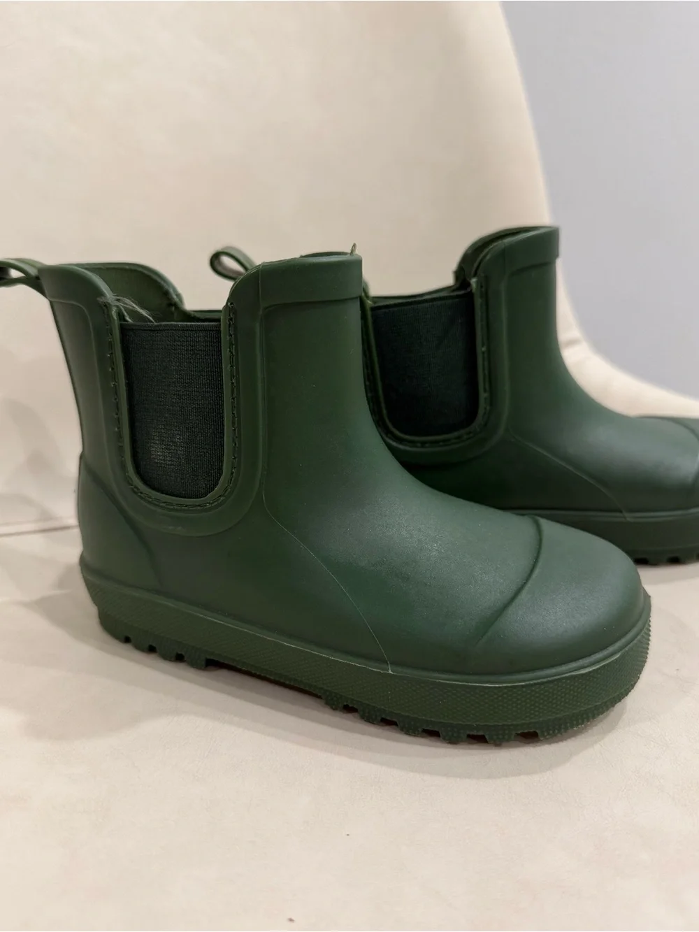 BearPaw Olive Green Kids Waterproof Chelsea Rain Boots Size 8
